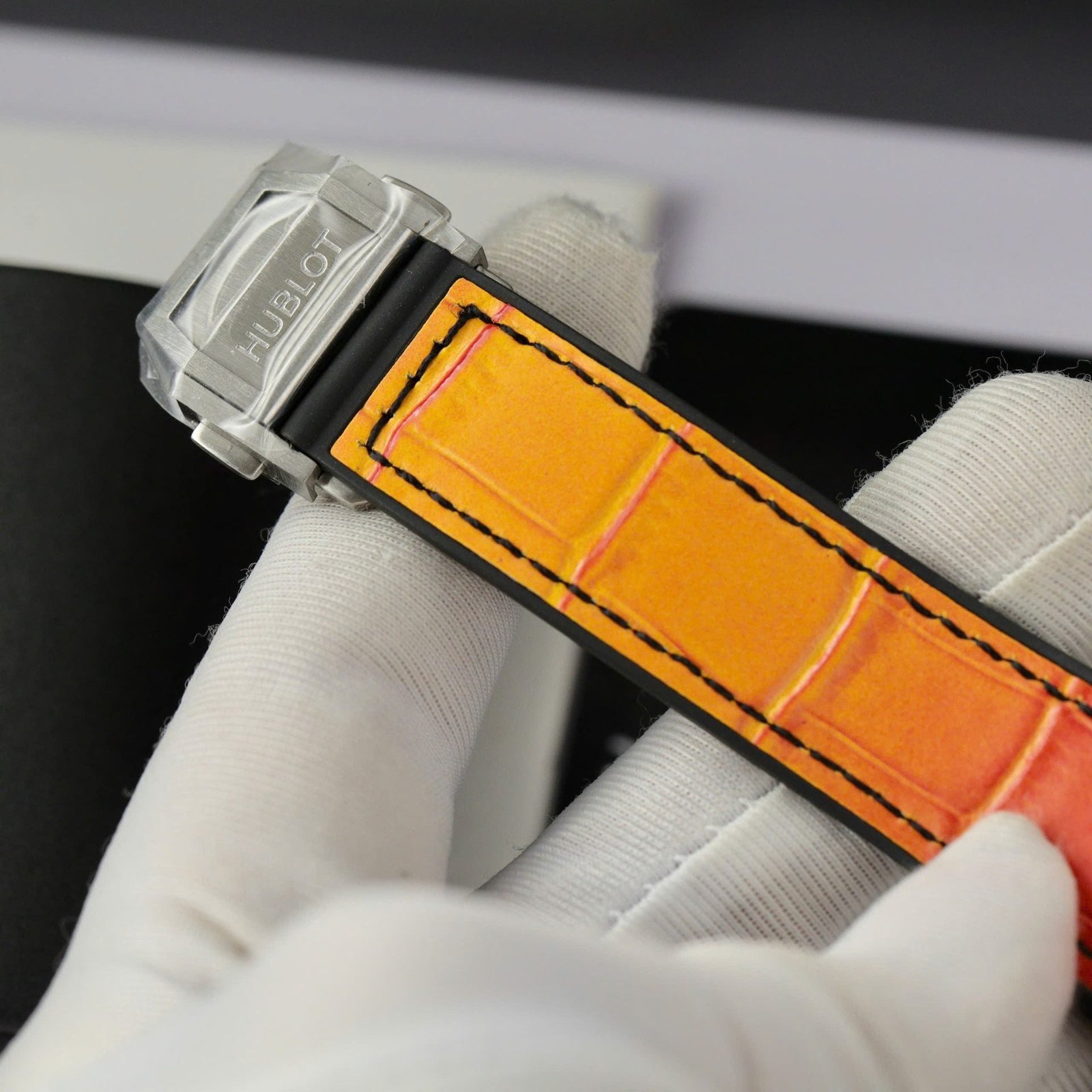 Hublot Watch Big Bang One Click Rainbow Unisex 39mm - Image 9