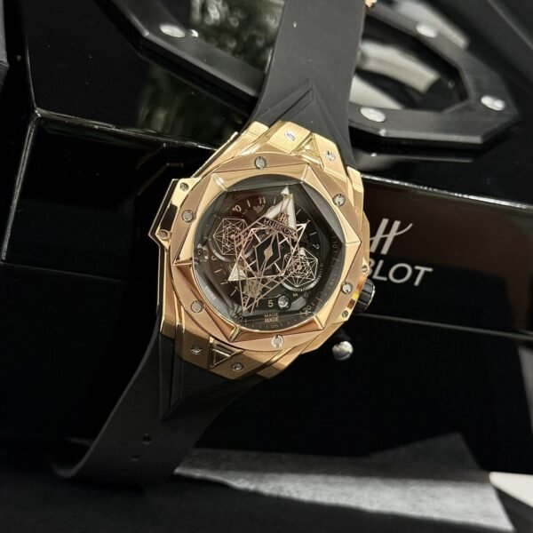 Hublot Watch Big Bang Sang Bleu ll King Gold Black Dial 45mm - Image 2