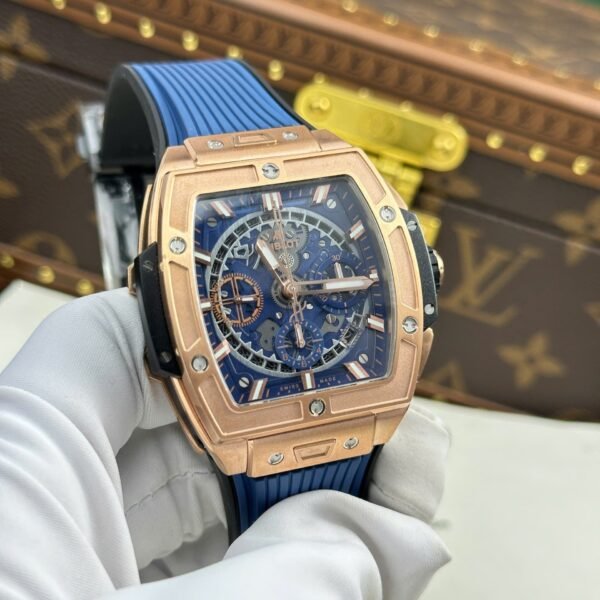 Hublot Spirit Of Big Bang King Gold  Watch Dial Blue 42mm - Image 3