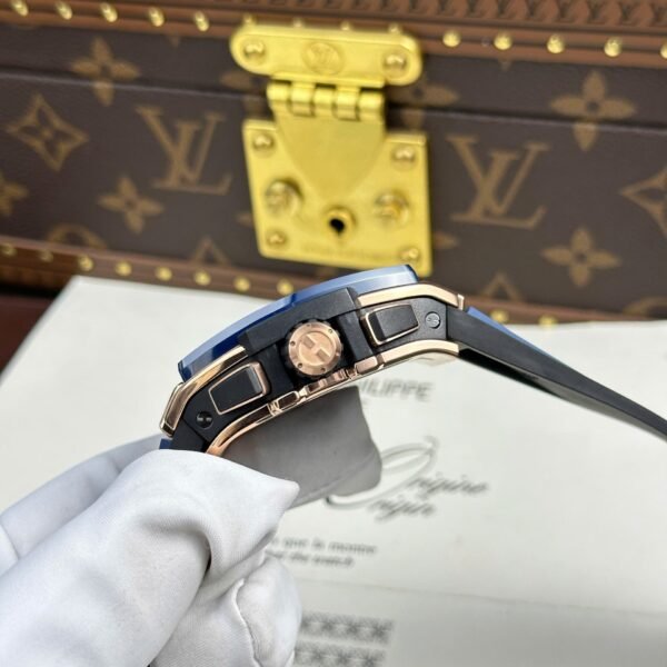 Hublot Spirit Of Big Bang Watch Bezel Ceramic Blue 42mm - Image 6