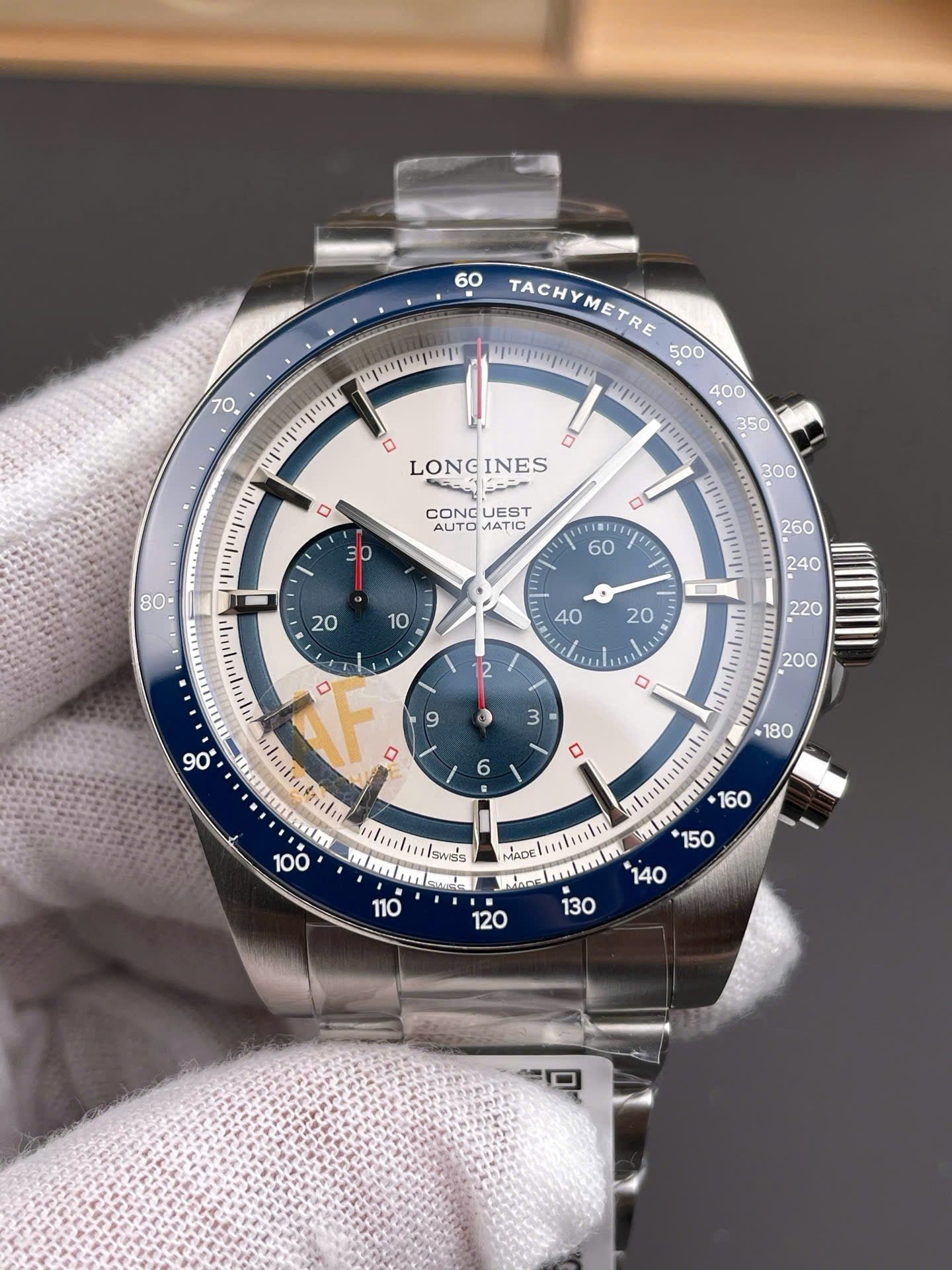 Longines Conquest Chronograph Watch White Dial 42mm - Image 3