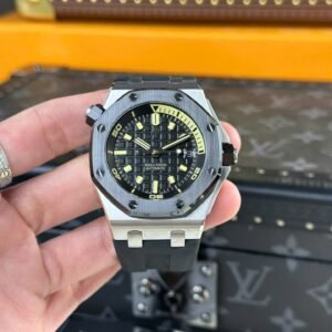 Audemars Piguet Watch Royal Oak Offshore 15720ST Black 42mm