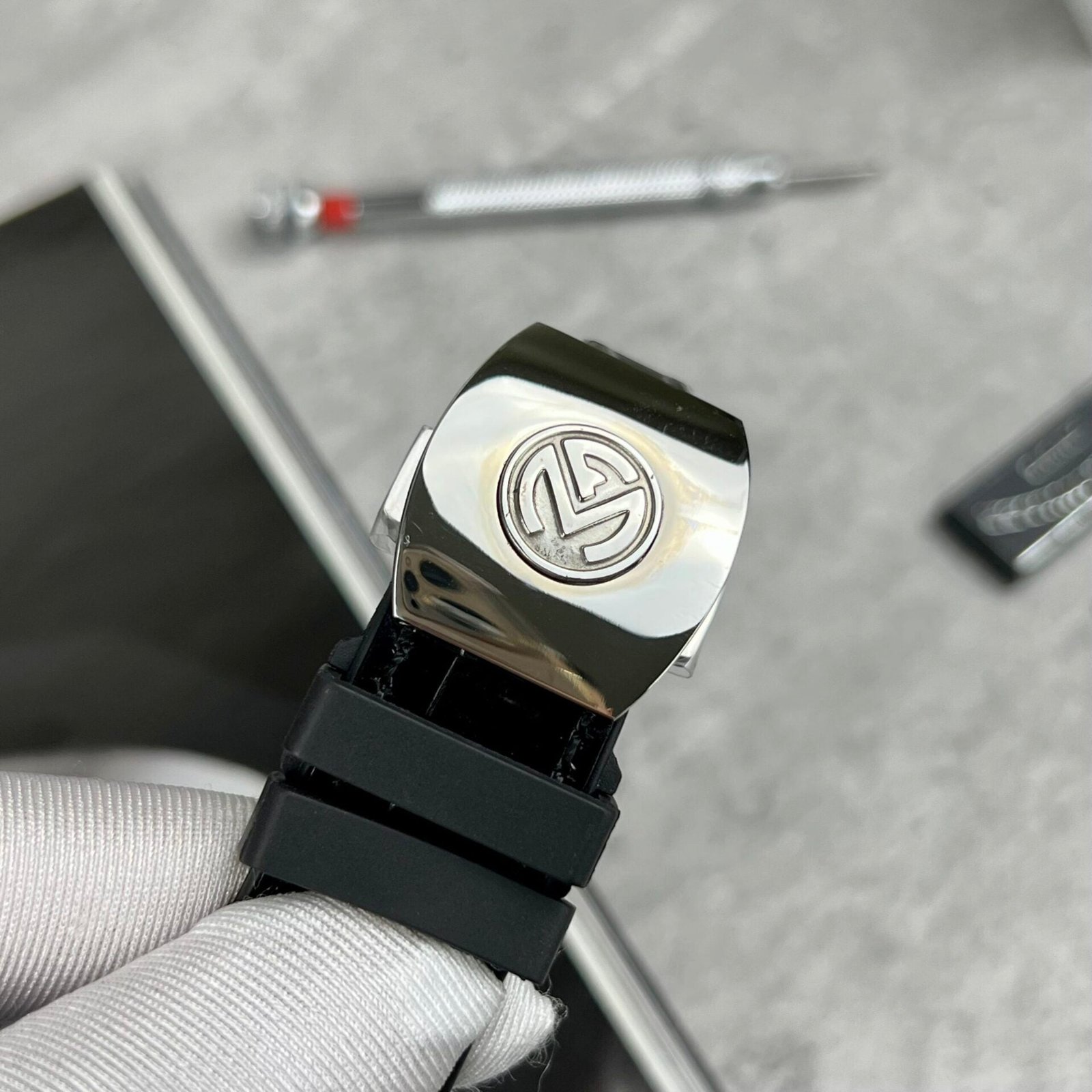 Franck Muller V45 Watch Black Leather Strap 45mm - Image 8