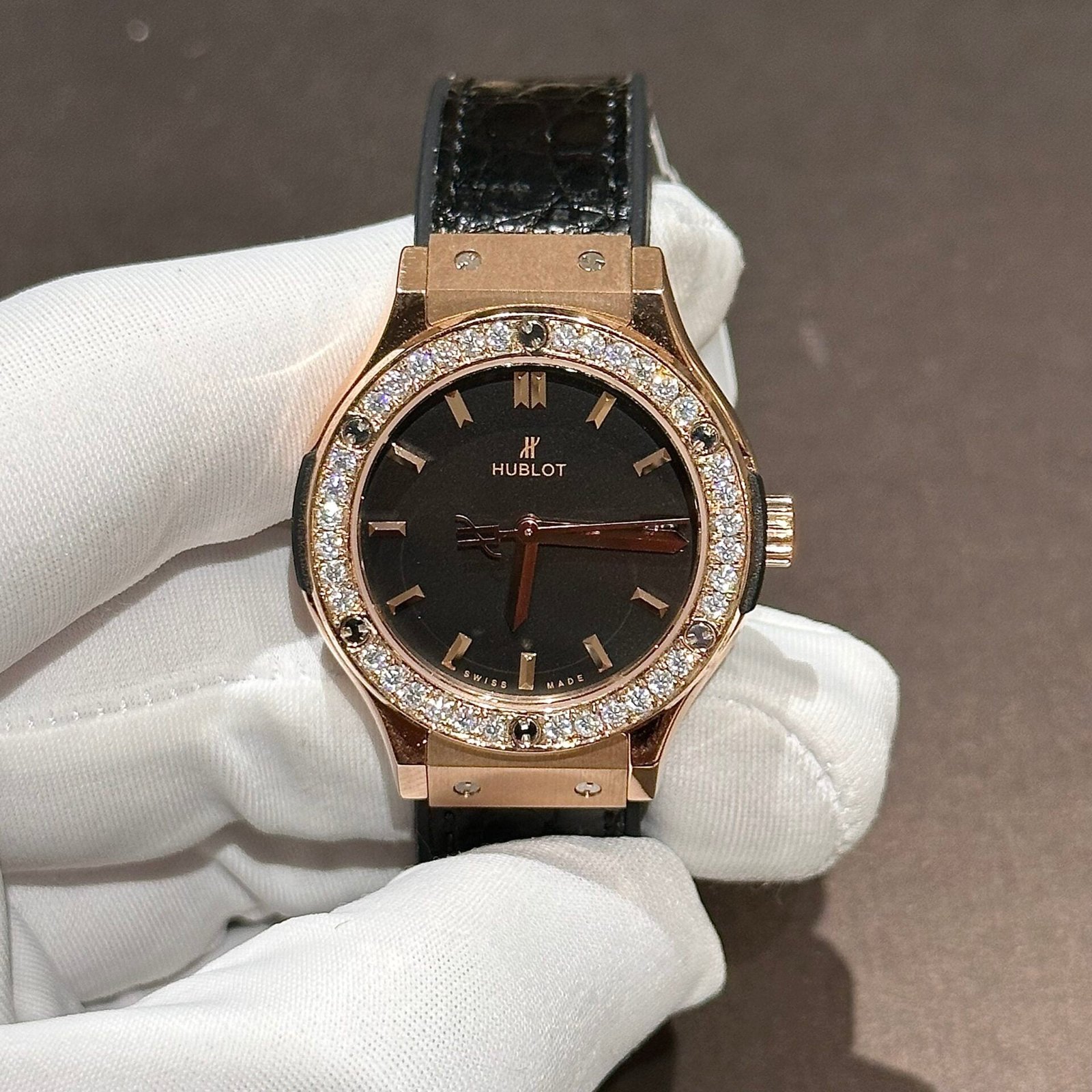 Hublot Classic Fusion Watch Moissanite Diamond 33mm - Image 2