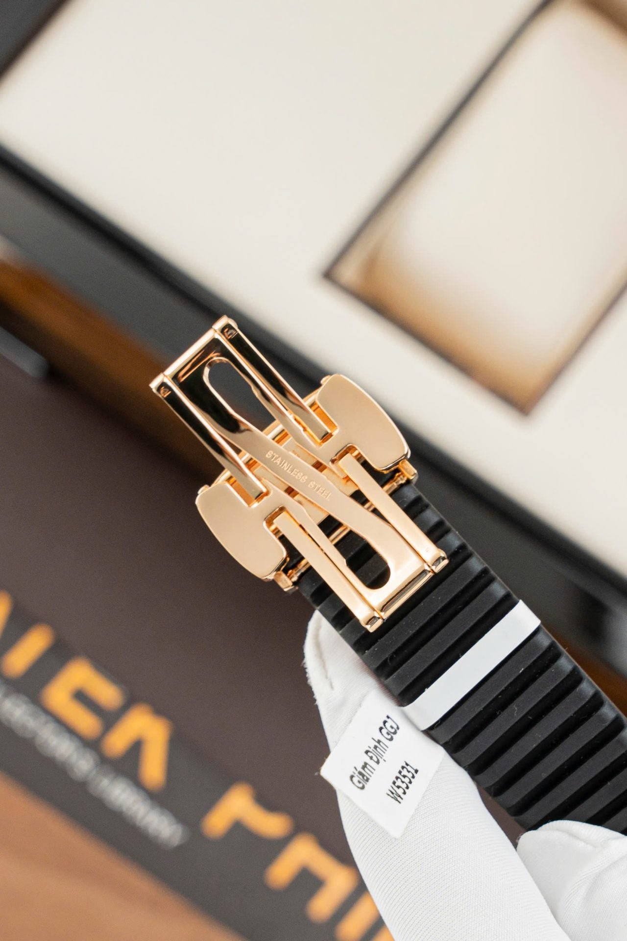 Patek Philippe Aquanaut 5067 Moissanite Diamonds 35.6mm - Image 12