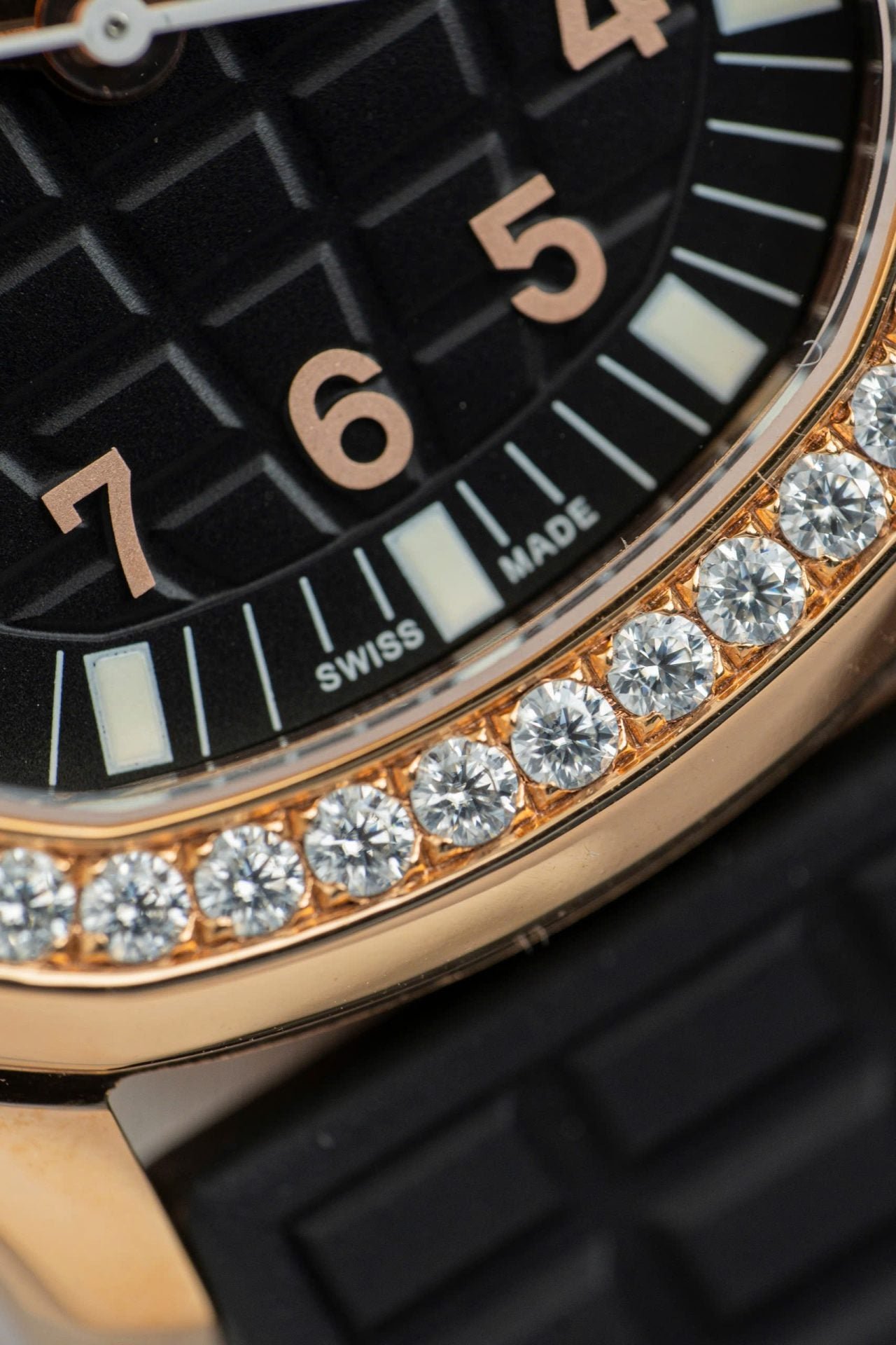 Patek Philippe Aquanaut 5067 Moissanite Diamonds 35.6mm - Image 5