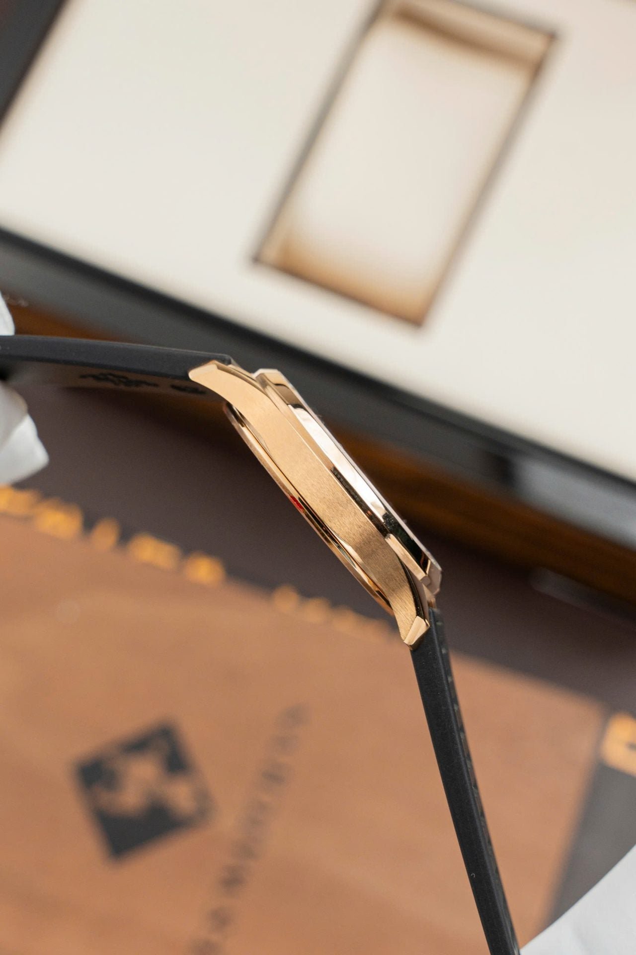 Patek Philippe Aquanaut 5067 Moissanite Diamonds 35.6mm - Image 10