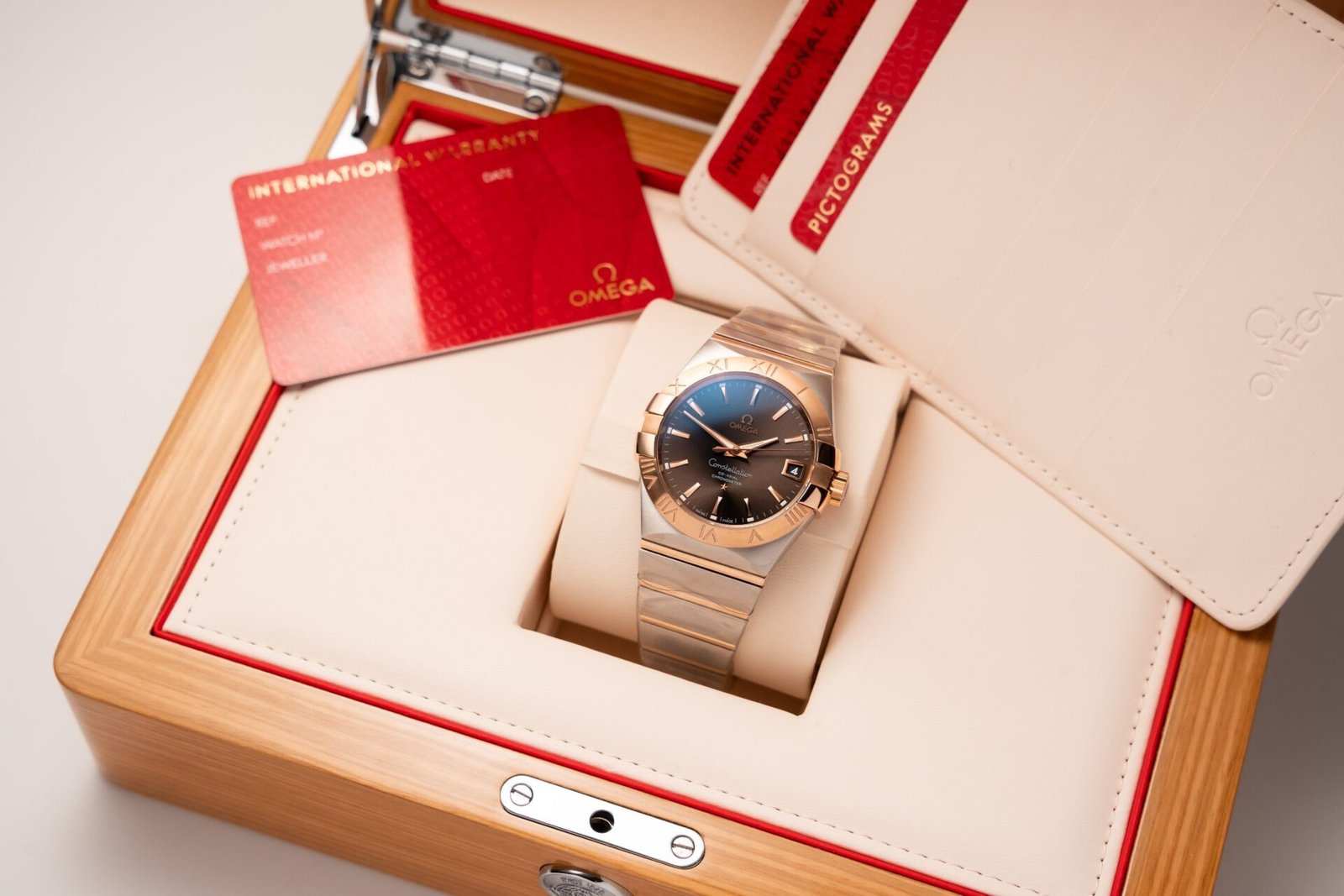 Omega Constellation Brown Dial Watch 38mm - Image 4