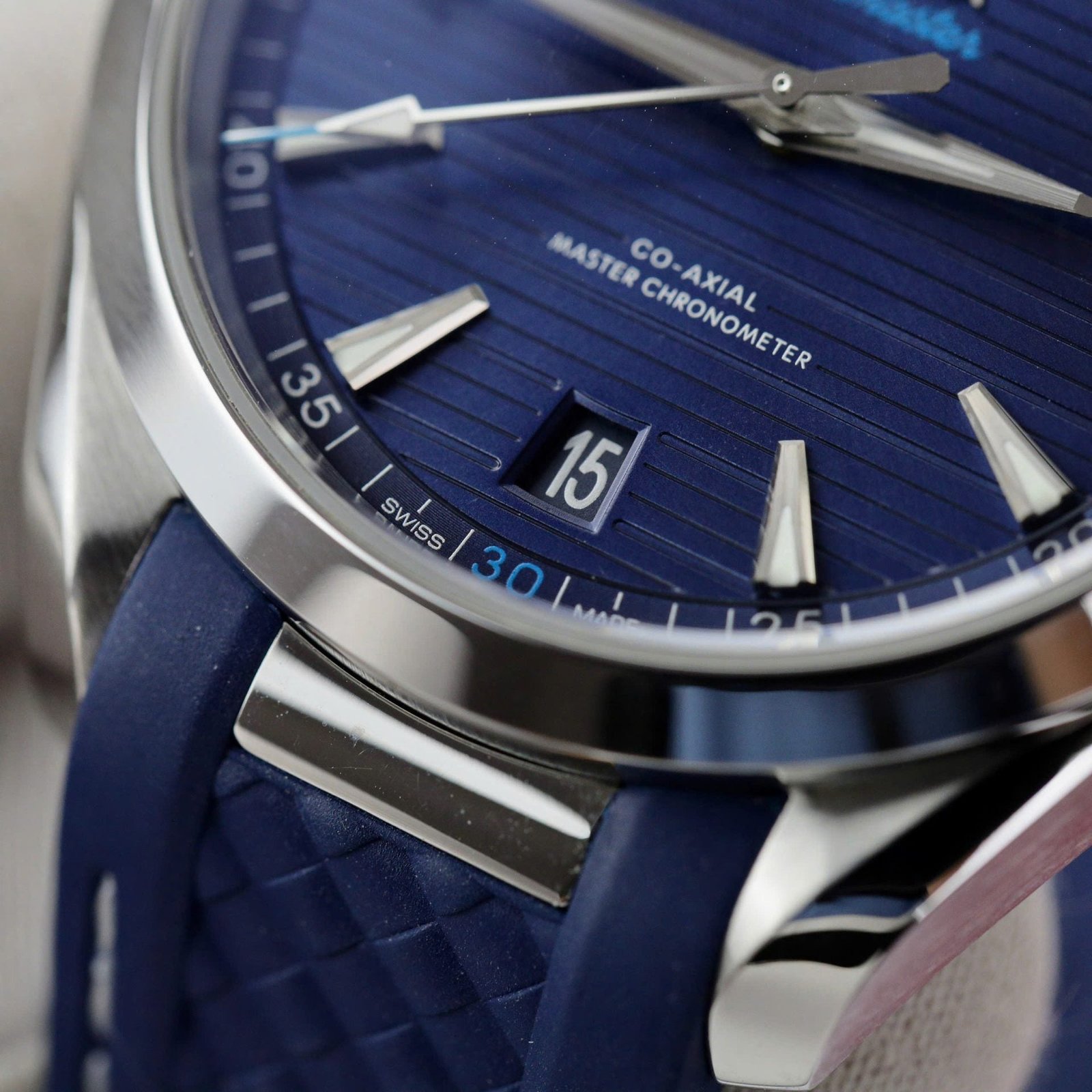 Omega Seamaster Aqua-Terra GMT Blue Watch 41mm - Image 3