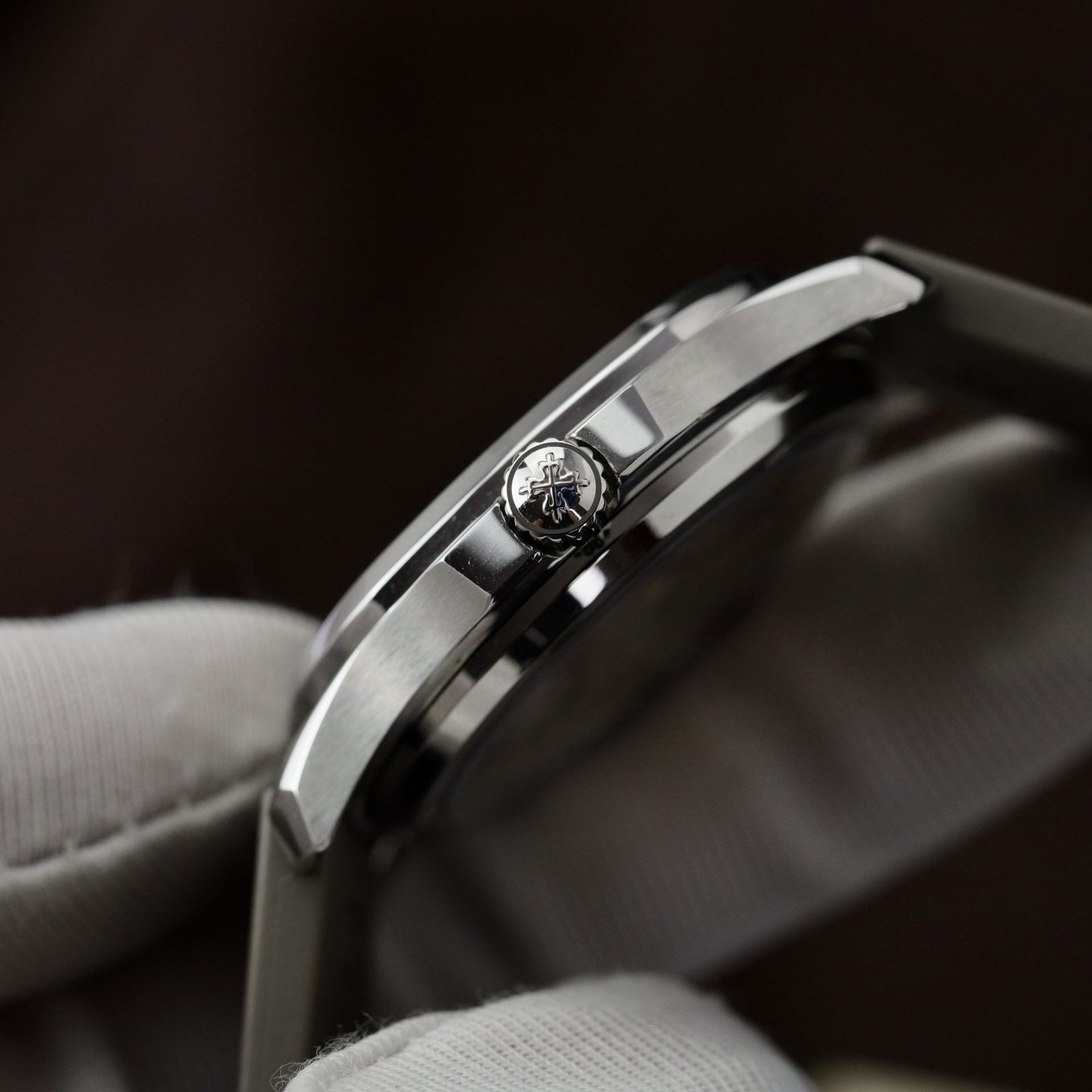 Patek Philippe Watch Aquanaut 5067 Gray Dial Rubber Strap 35.6mm - Image 6