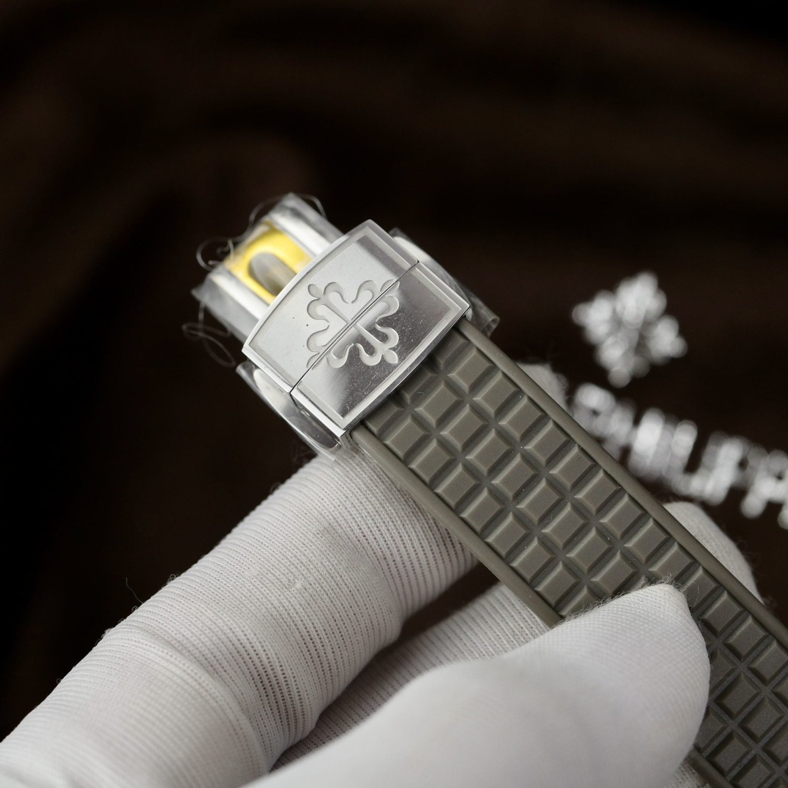 Patek Philippe Watch Aquanaut 5067 Gray Dial Rubber Strap 35.6mm - Image 8