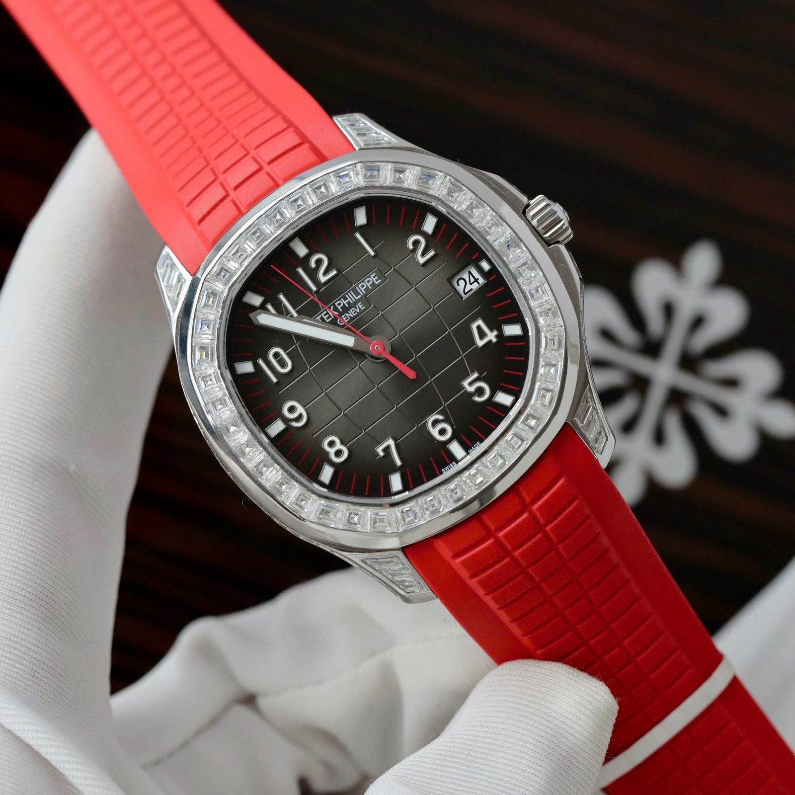 Patek Philippe Aquanaut 5167 Red Watch Moissanite Diamonds Baguette 40mm - Image 2
