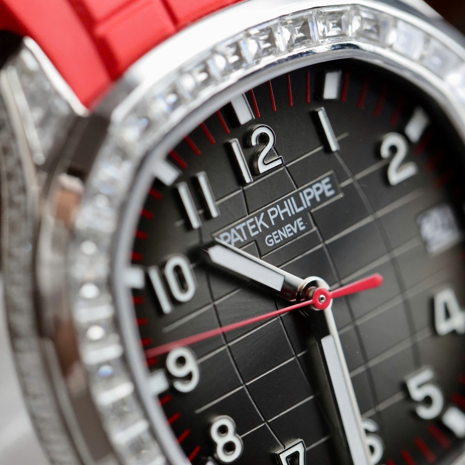 Patek Philippe Aquanaut 5167 Red Watch Moissanite Diamonds Baguette 40mm - Image 5