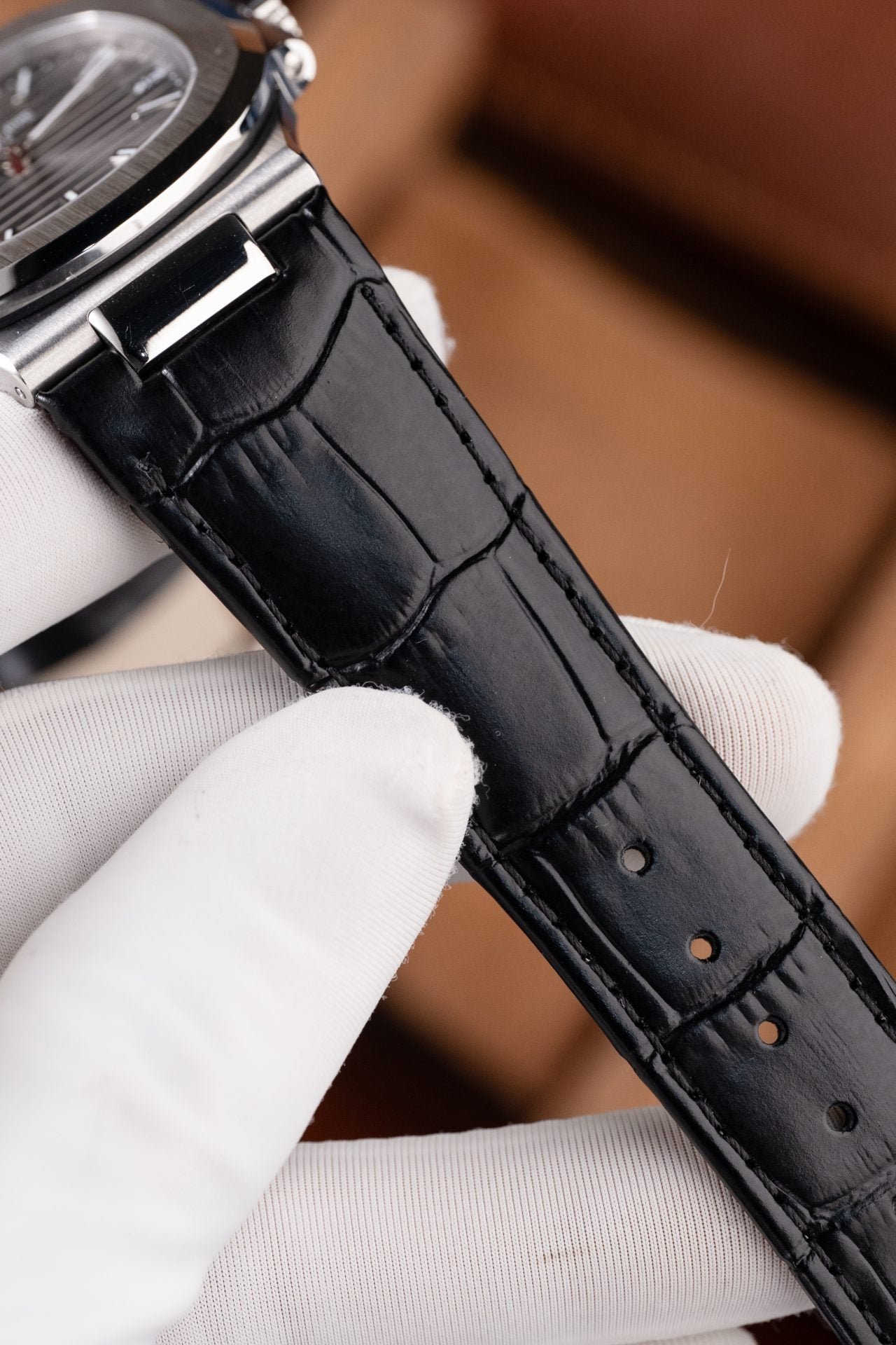 Patek Philippe Nautilus 5711 Watch Gray Dial Leather Strap 40mm - Image 15