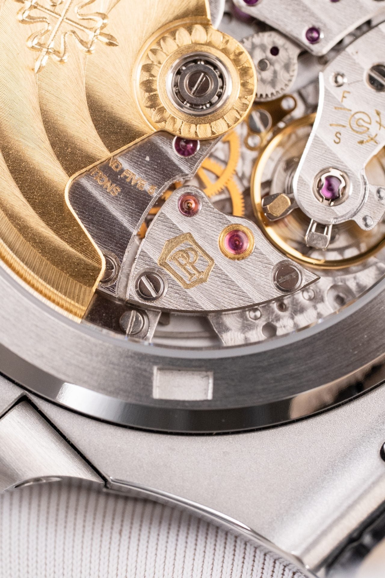 Patek Philippe Nautilus 5711 Watch Gray Dial Leather Strap 40mm - Image 11