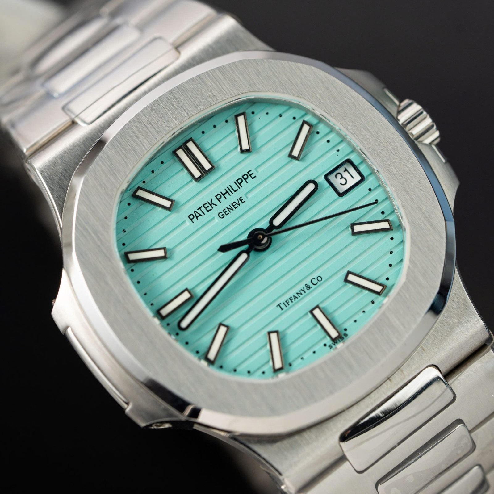 Patek Philippe Nautilus 5711 Tiffany Watch 40mm - Image 3