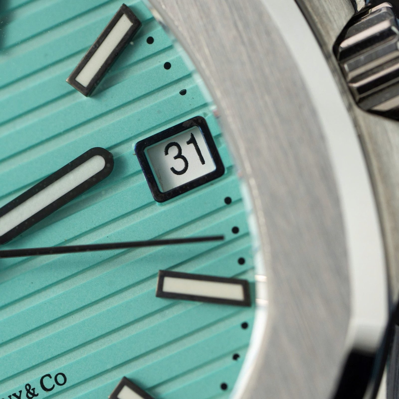 Patek Philippe Nautilus 5711 Tiffany Watch 40mm - Image 5