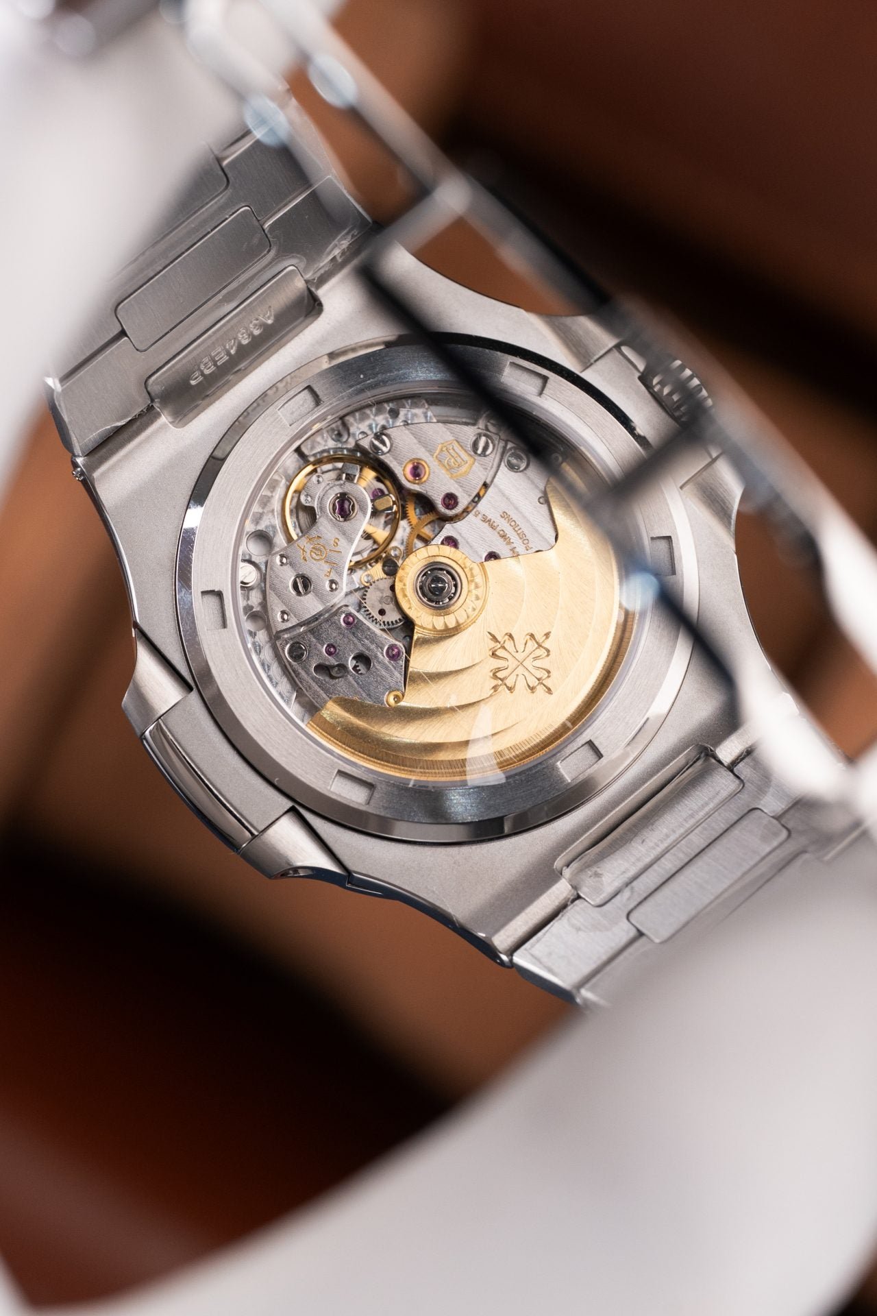 Patek Philippe Nautilus 5711 Watch Blue Dial Metal Wire 40mm - Image 13