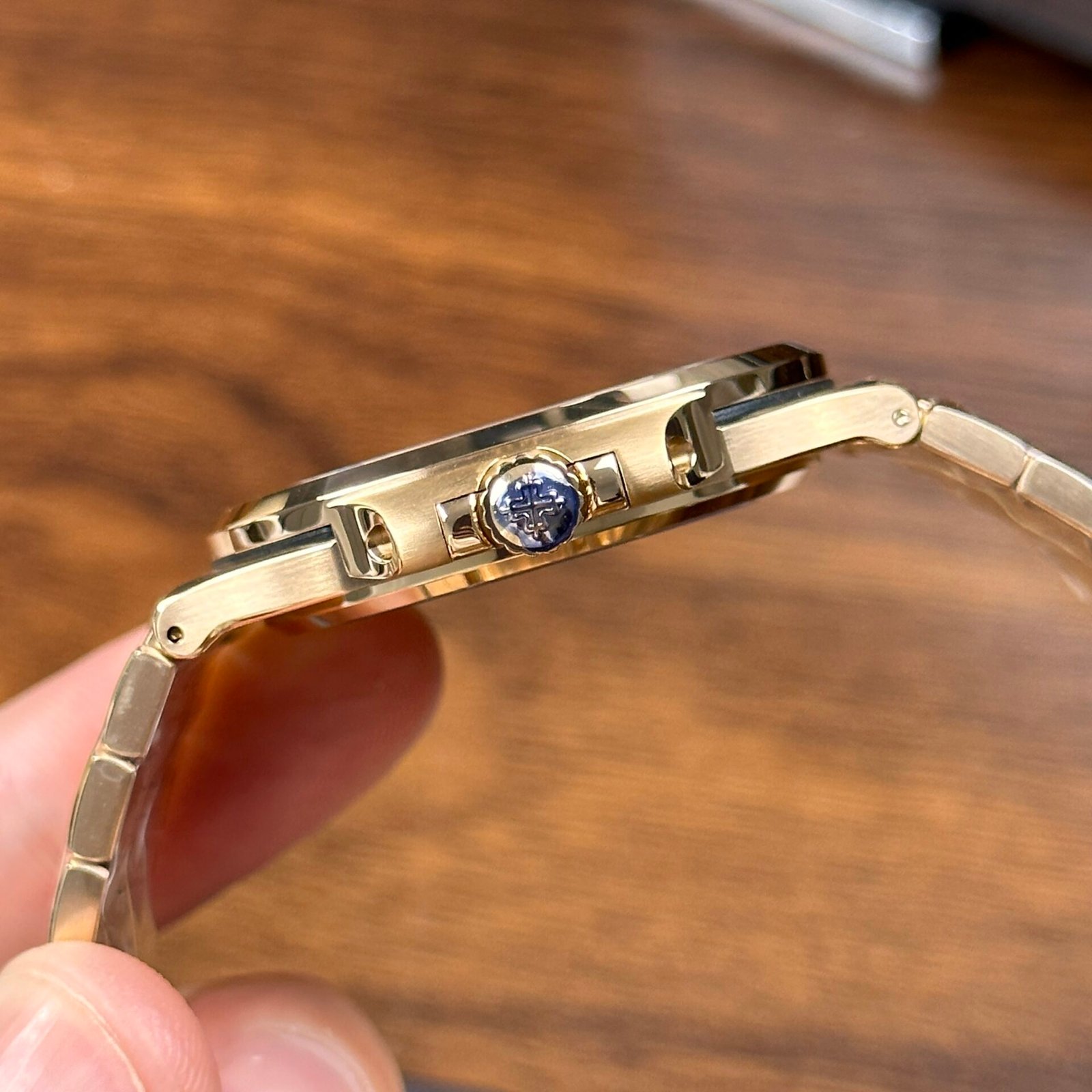 Patek Philippe Watch Nautilus 5711 Dial Gray 40mm - Image 4