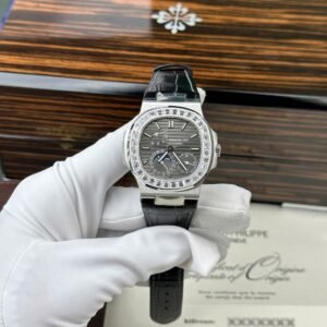 Patek Philippe Nautilus 5722 Watch Grey Dial With Baguette 40mm