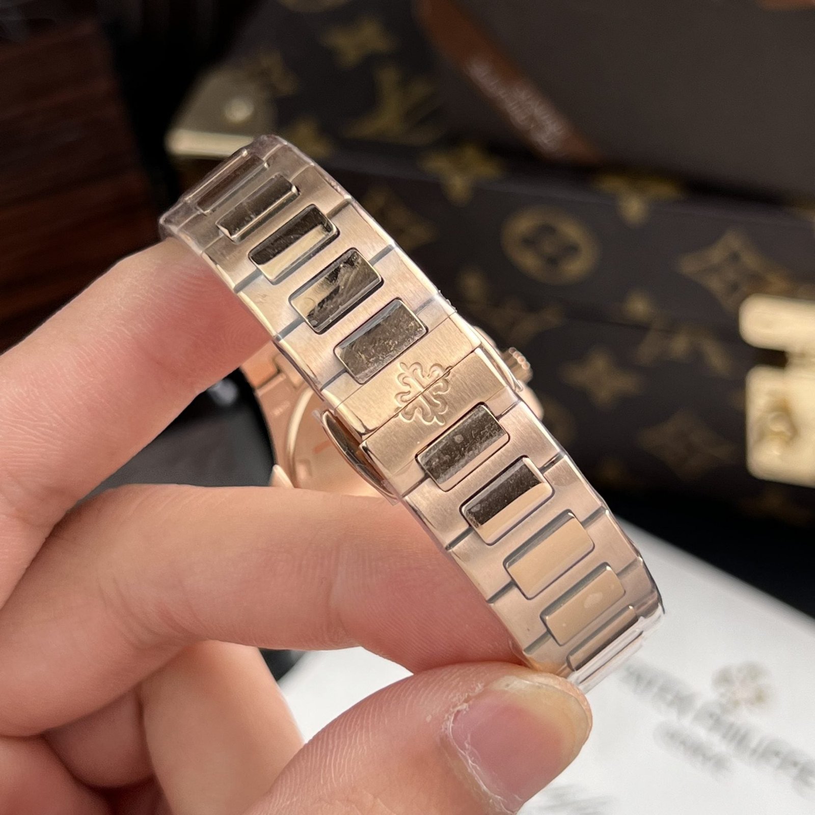 Patek Philippe Watch Nautilus 7010 White Dial Womens 32mm - Image 8