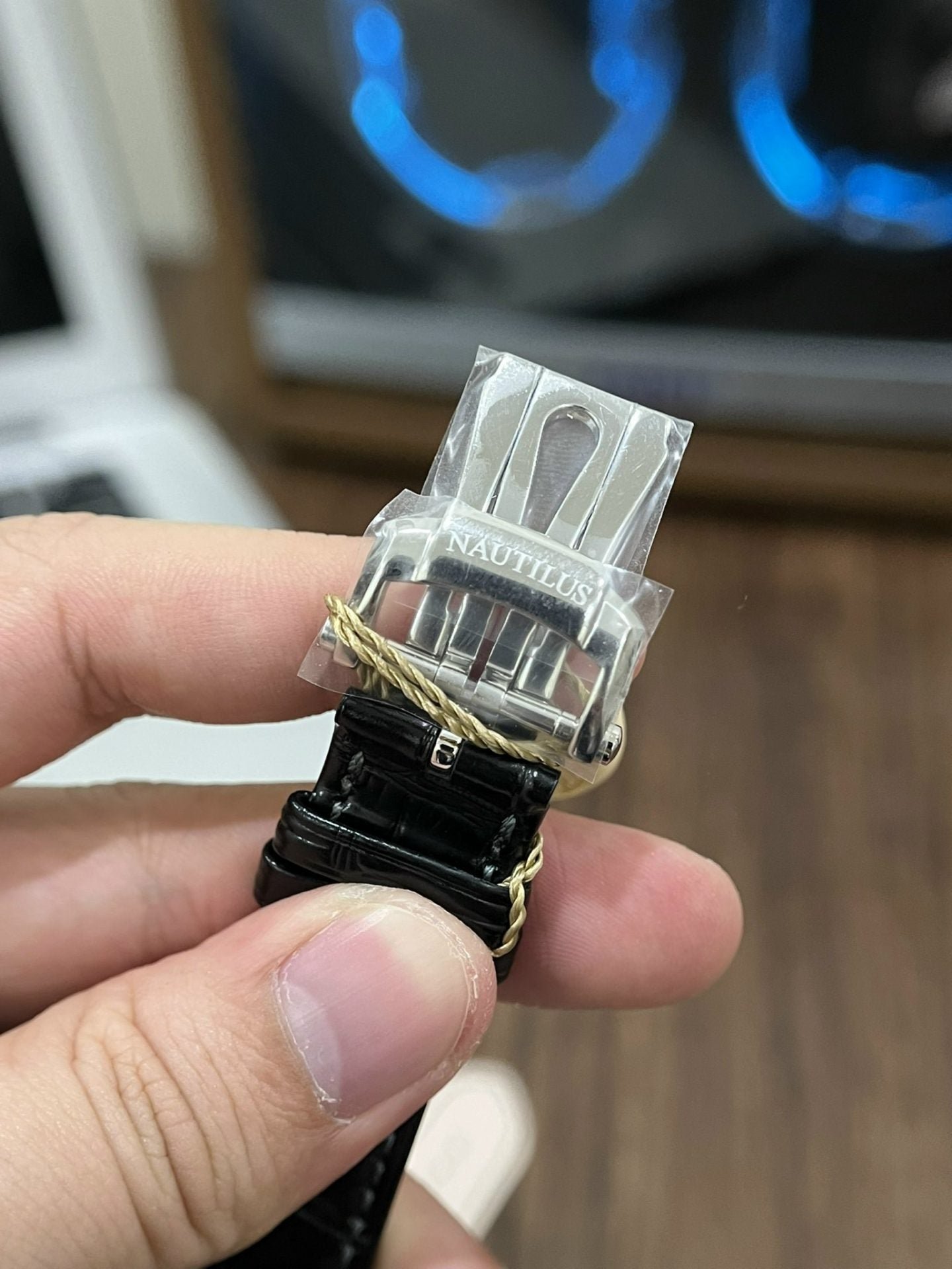 Patek Philippe Watch Nautilus 5712 Blue Dial Leather Strap 40mm - Image 7