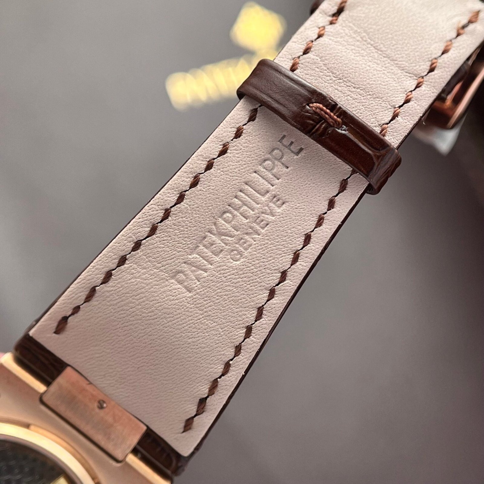 Patek Philippe Nautilus 5712 Watch Chocolate Dial 40mm - Image 7