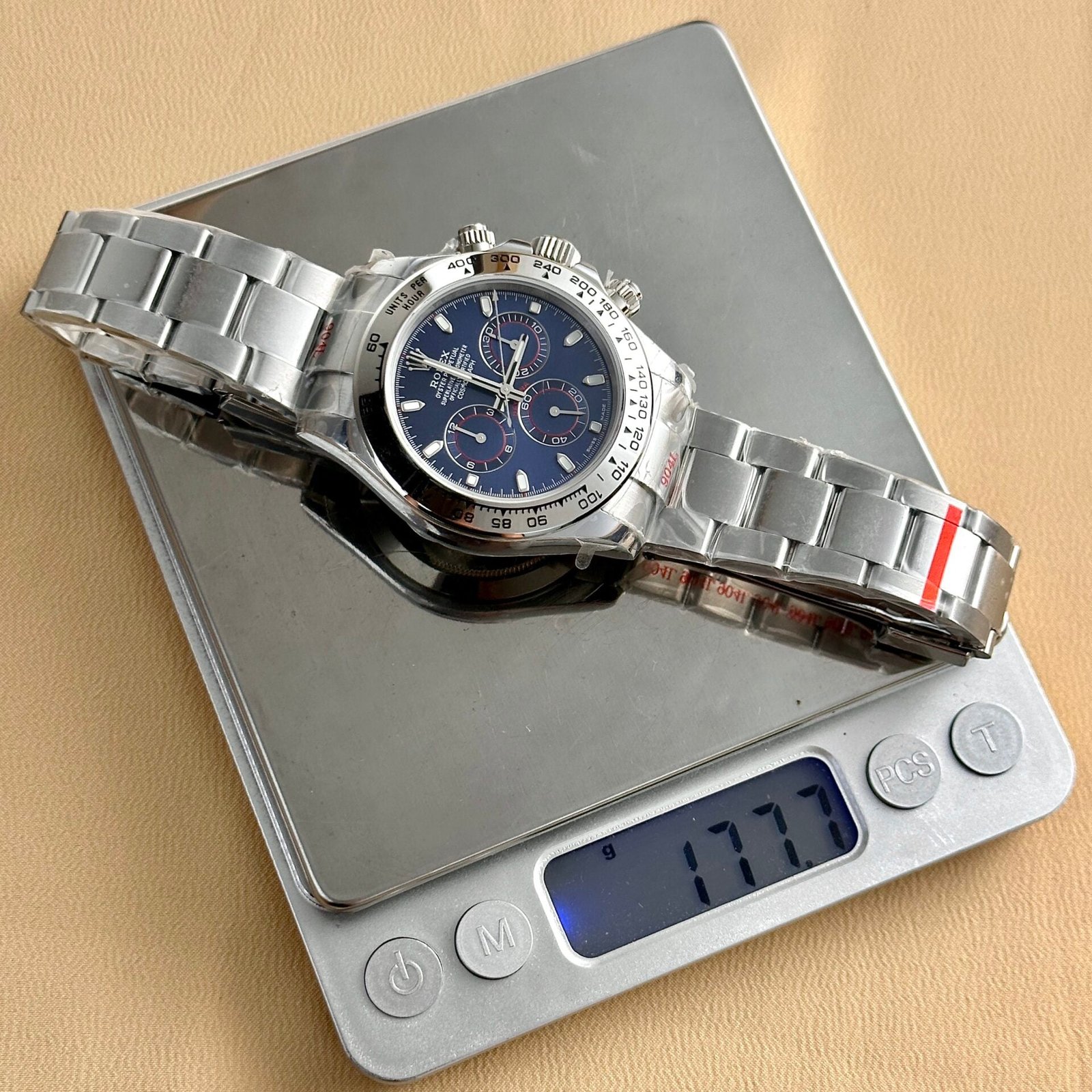 Rolex Cosmograph Daytona 116506 Watch Blue Dial 40mm - Image 2