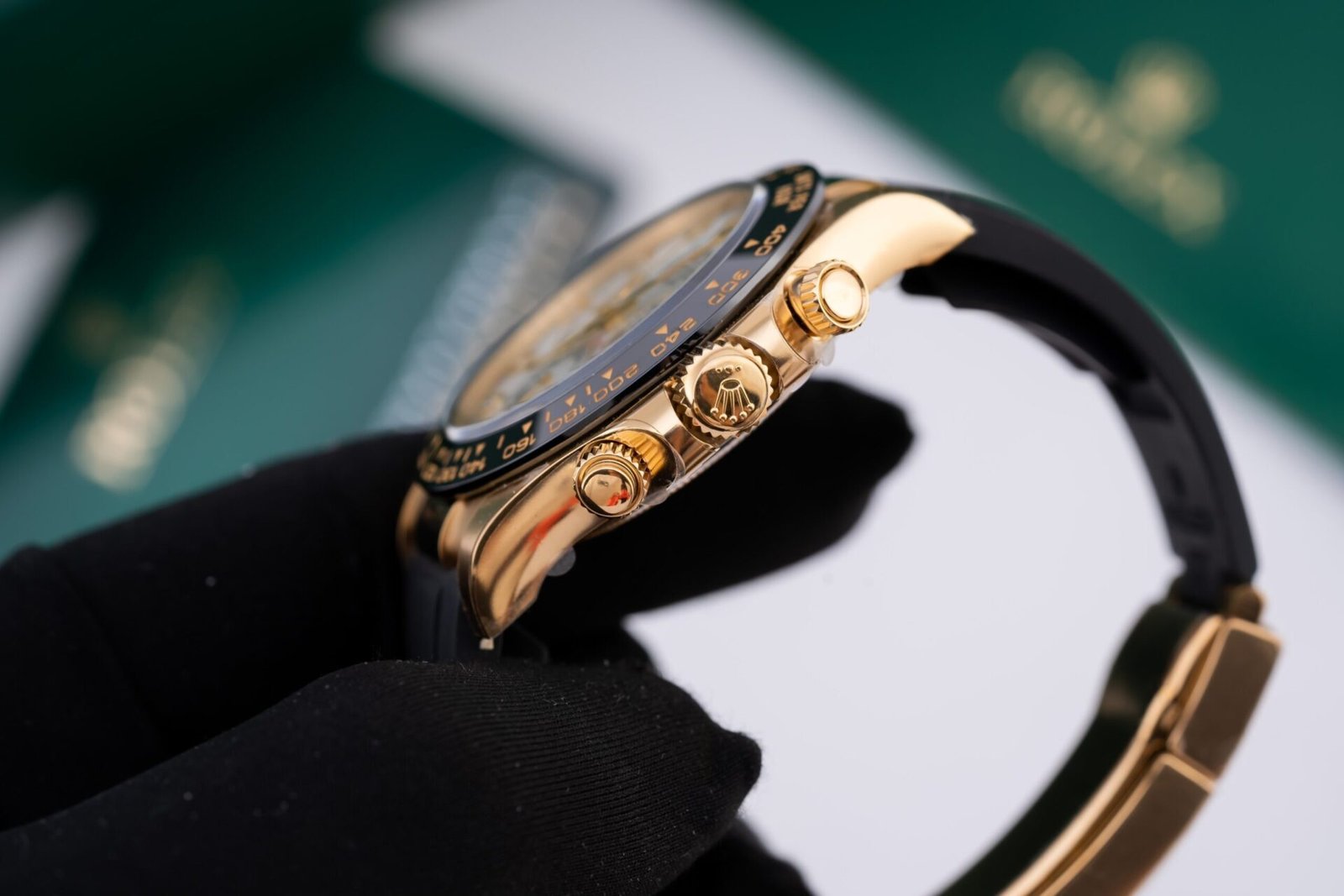 Rolex Cosmograph Daytona Mother Of Pearl & Moissanite Diamonds Dial 40mm - Image 5