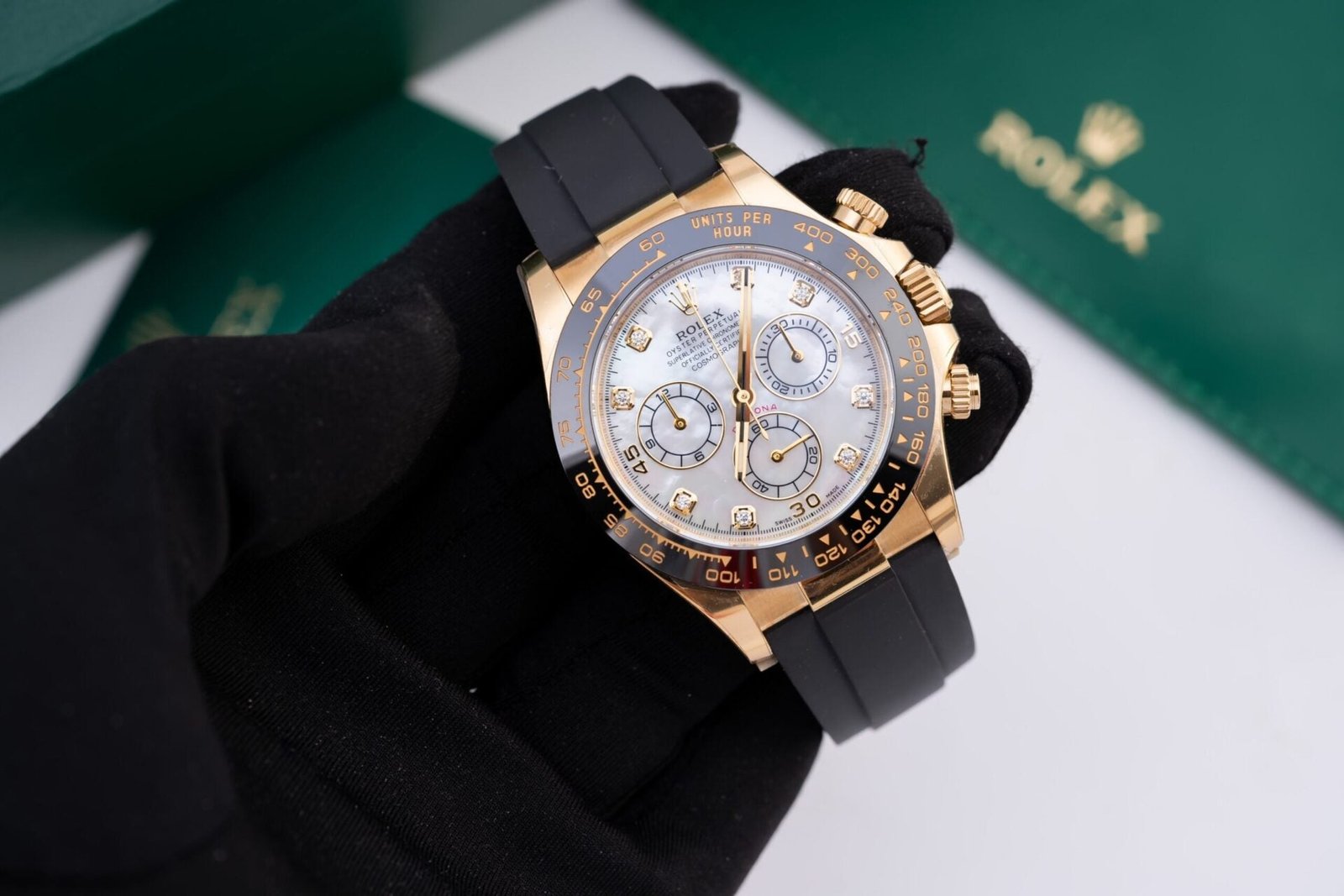 Rolex Cosmograph Daytona Mother Of Pearl & Moissanite Diamonds Dial 40mm - Image 2