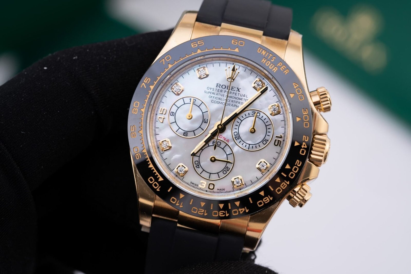 Rolex Cosmograph Daytona Mother Of Pearl & Moissanite Diamonds Dial 40mm - Image 3