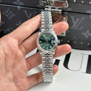 Rolex DateJust Watch Dial Green Jubilee Strap 31mm