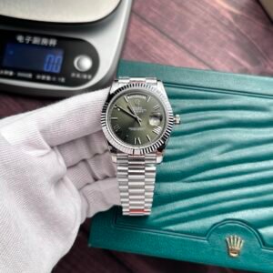 Rolex Day-Date 228236 Watch Green Dial 40mm