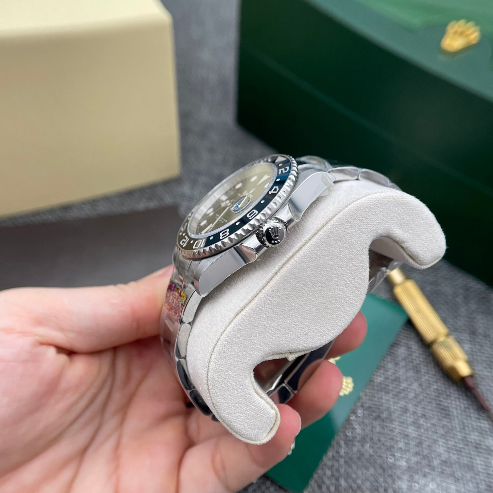 Rolex GMT Master II Watch Black Dial 40mm - Image 4