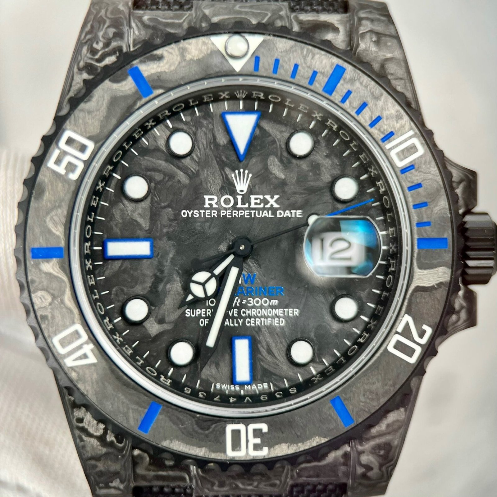 Rolex Diw Watch Carbon Ultra Light 40mm - Image 4