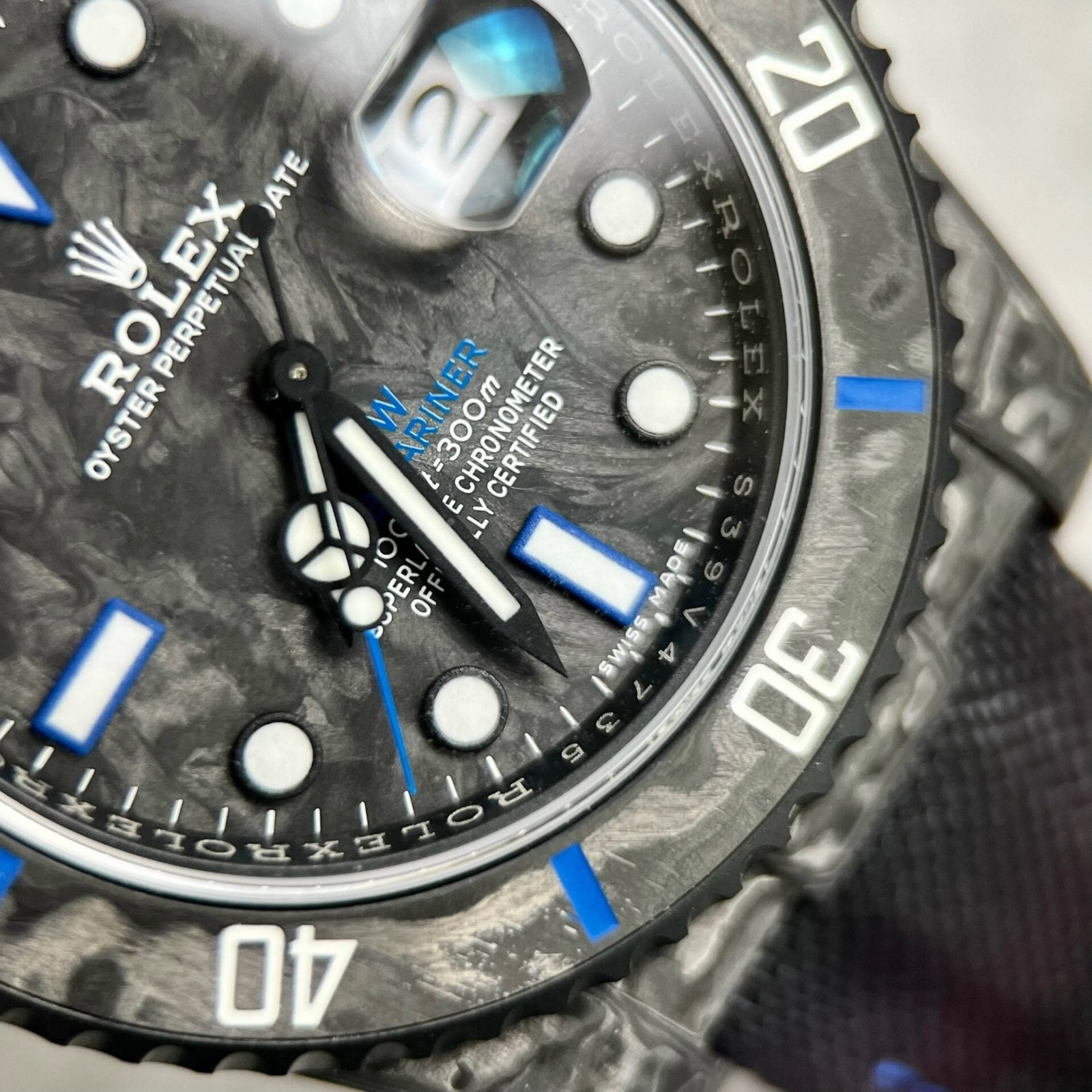 Rolex Diw Watch Carbon Ultra Light 40mm - Image 6