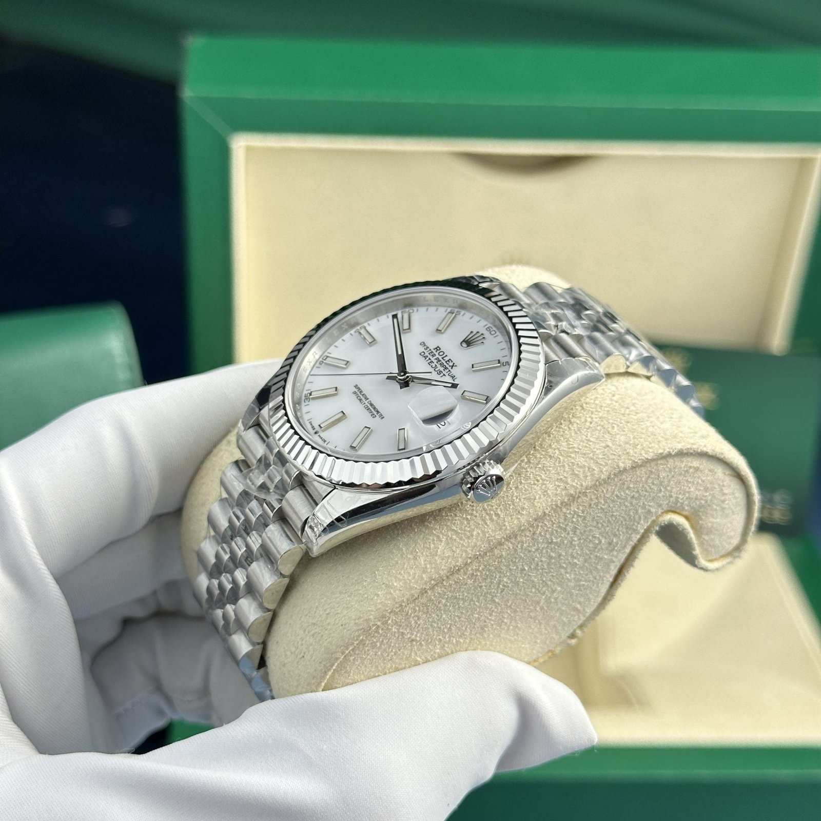 Rolex Watch DateJust 126334 White Dial 41mm - Image 4