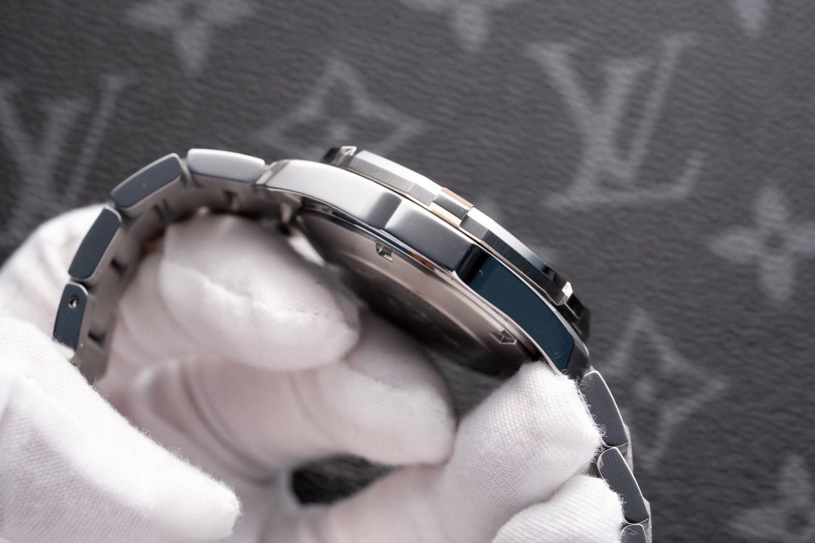 Tag Heuer Aquarace Watch Black Dial Metal Strap 41mm - Image 6