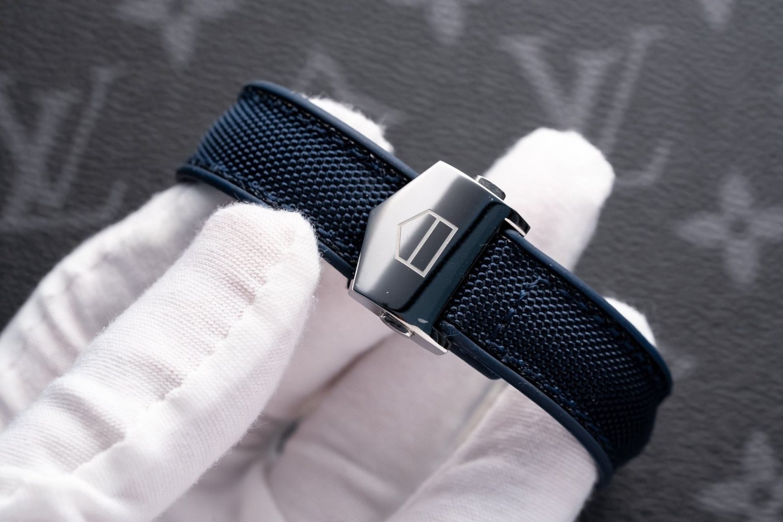 Tag Heuer Aquaracer Watch Mother Of Pearl Dial Leather Strap 35mm - Image 6