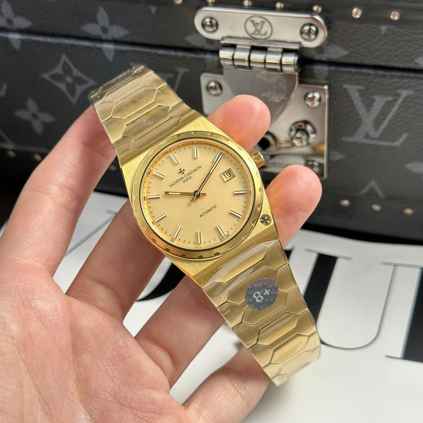 Vacheron Constantin Historiques 222 Watch Yellow 37mm - Image 2