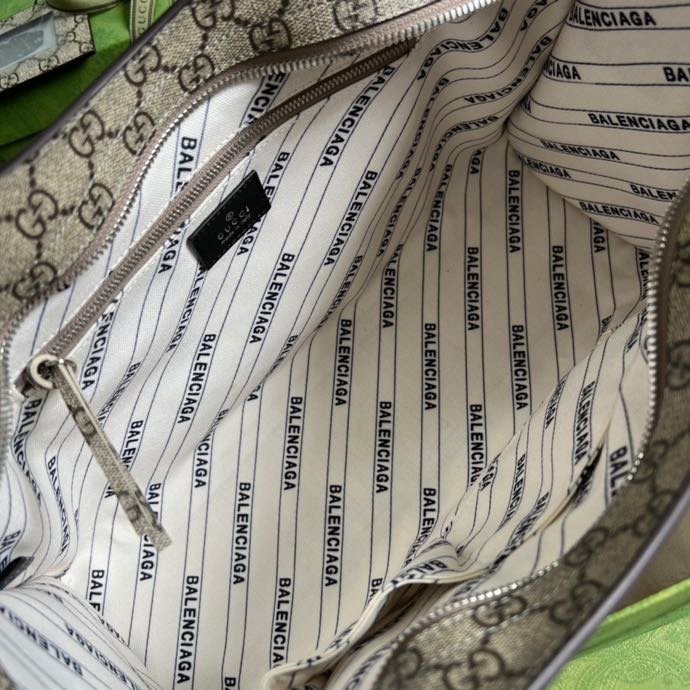 Gucci Luggage Beige For Women And Men 15in/39cm GG - Image 2