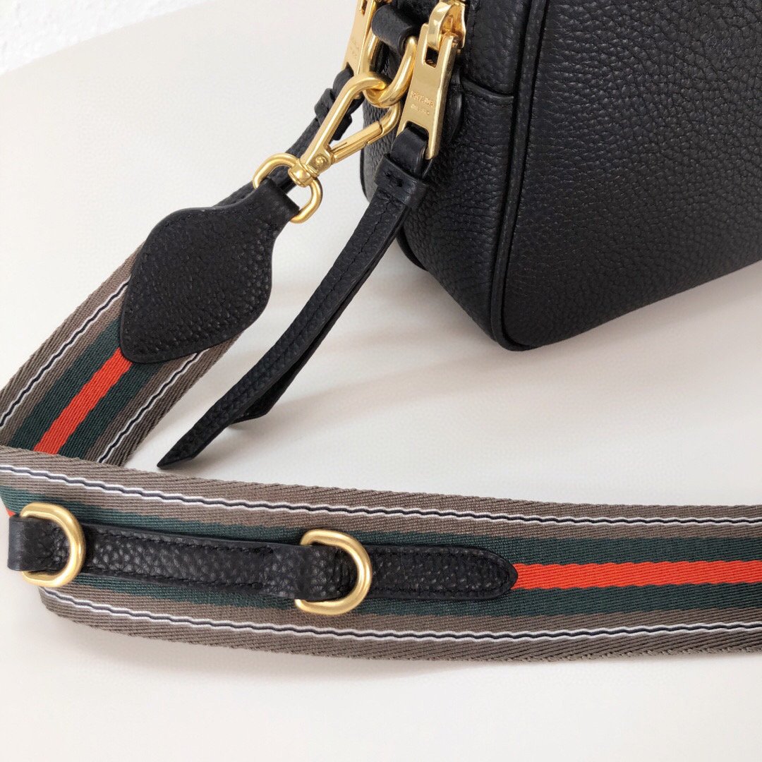 Prada Medium Camera Bag With Gold Tone Hardware In Black For Women 8.6in/ 22cm - Image 10